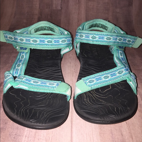 Teva sandals size 3 Clearance